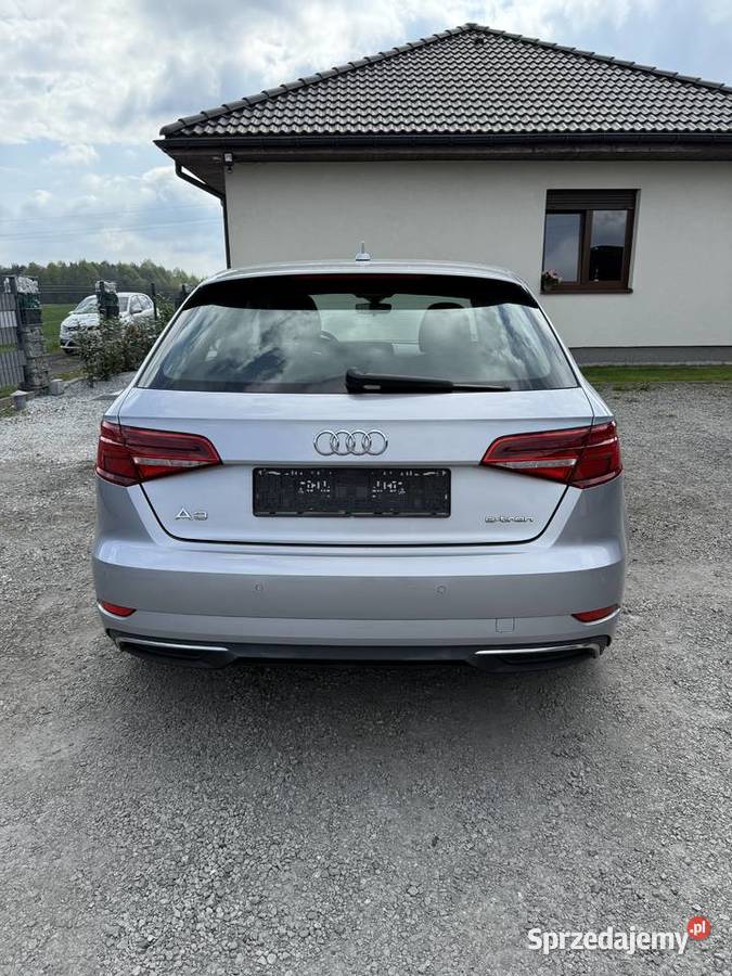 Audi A3 etron 2018 Książenice sprzedam