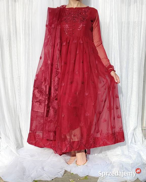 Bordowa sukienka haftowana S 36 szyfon haft Szczecin