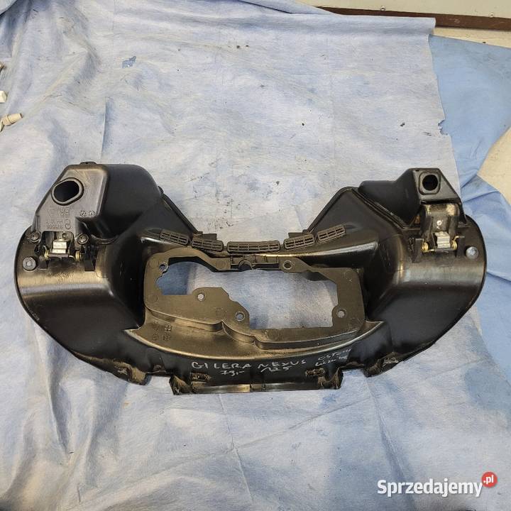Gilera nexus 125 kokpit osłona licznika 2007 Nowy Tomyśl