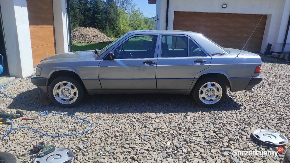 Mercedes 190 w201 nieW124 Grybów
