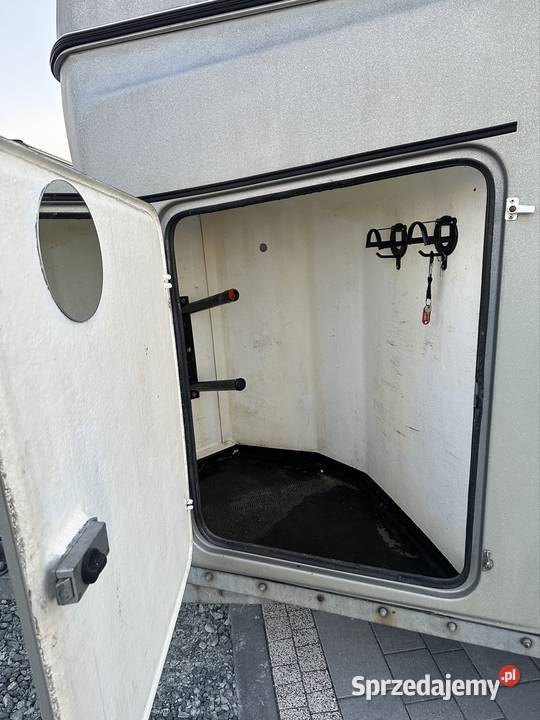 Przyczepa do przewozu 2 koni dmc 1300 kat B Mokra