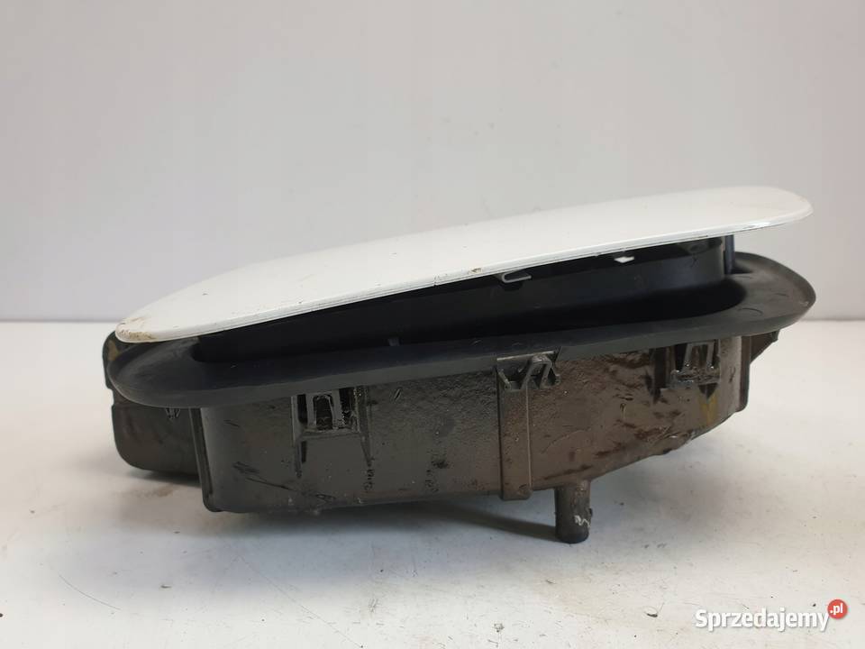 Opel Corsa F KLAPKA WLEWU PALIWA Wlew 39167574 Klapki wlewu paliwa