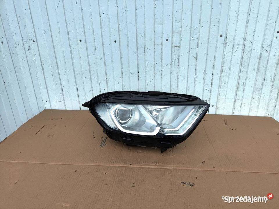 FORD ECOSPORT LIFT 18 LAMPA PRAWA PRZÓD