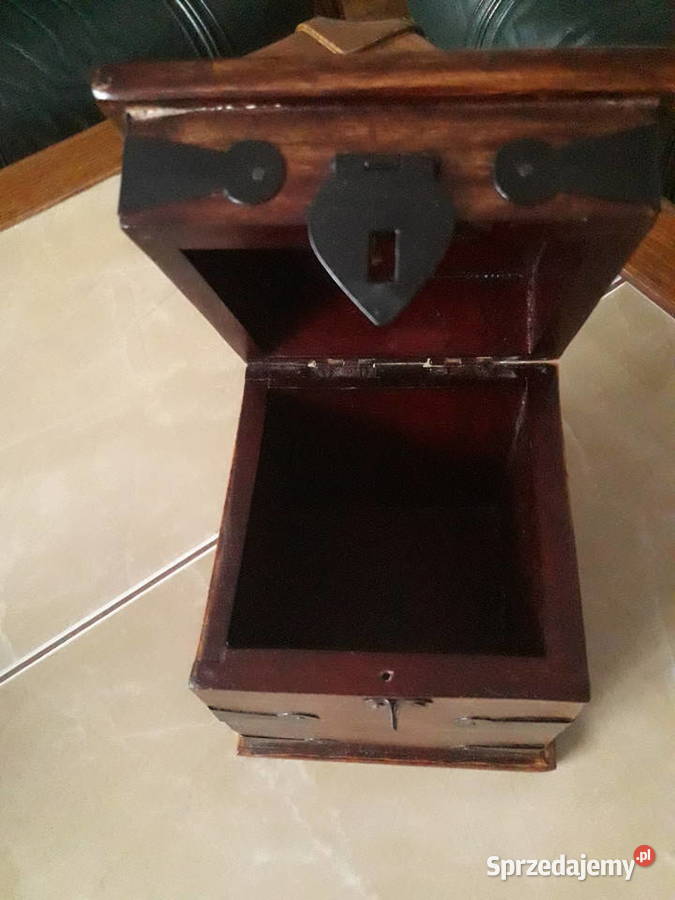 Stara szkatułka skrzynka na drobiazgi Anglia Dom i Ogród Janów Lubelski sprzedam