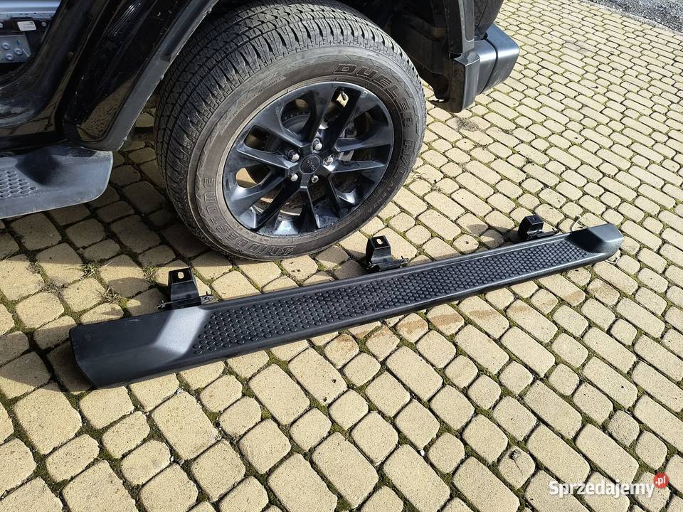 listwa stopnica próg do jeep wrangler JL