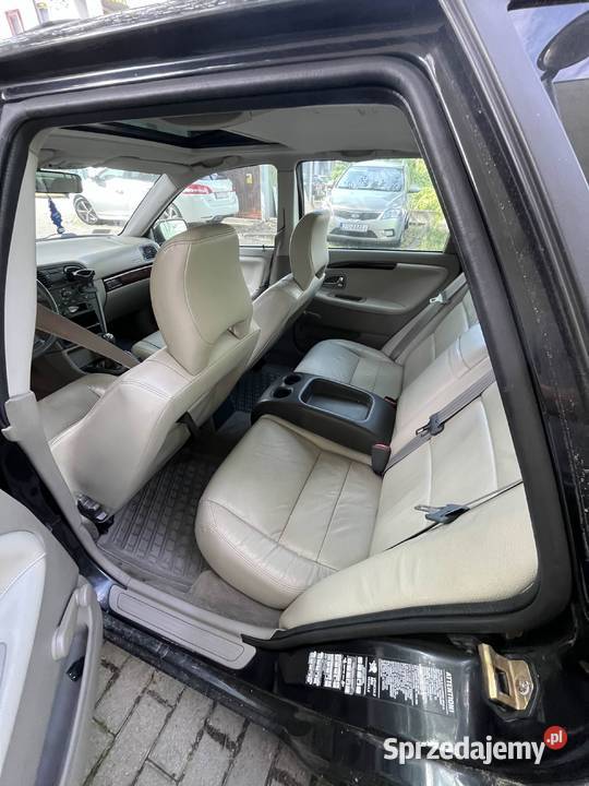 Volvo 19 TD SPORT na części silnik 230 biała Rok produkcji 2004 Szczecin