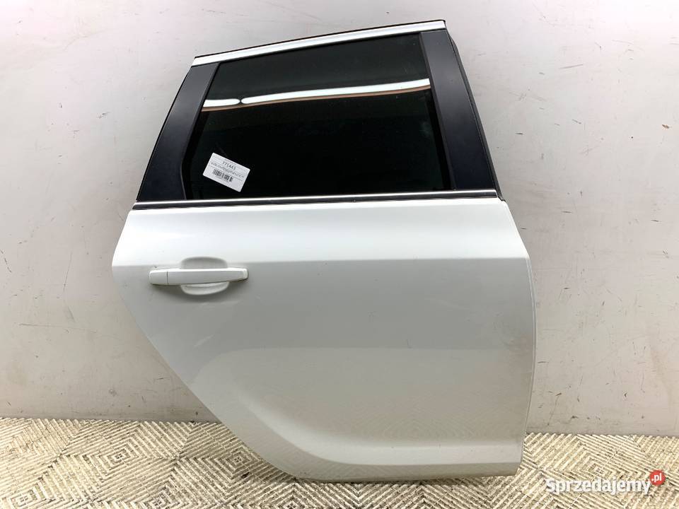 DRZWI PRAWY TYŁ OPEL ASTRA J Hatchback 0915