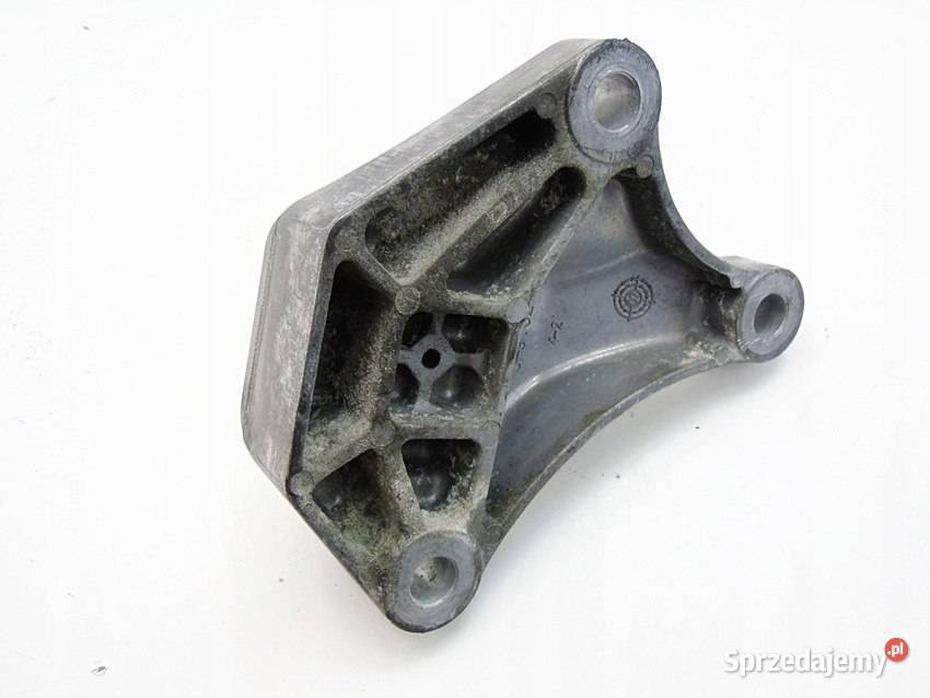 Łapa wspornik skrzyni biegów 14 16 16v Fiesta Pozostałe Części samochodowe