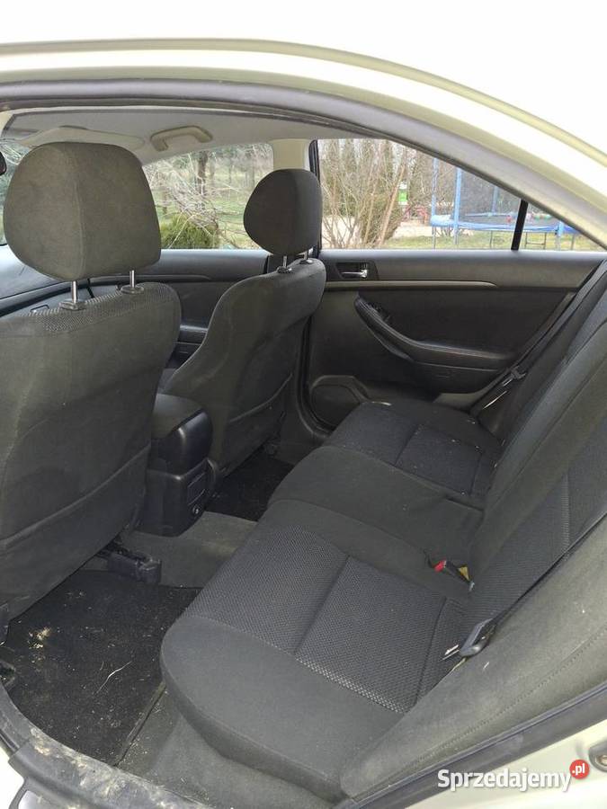 Sprzedam TOYOTA Avensis szary Sandomierz