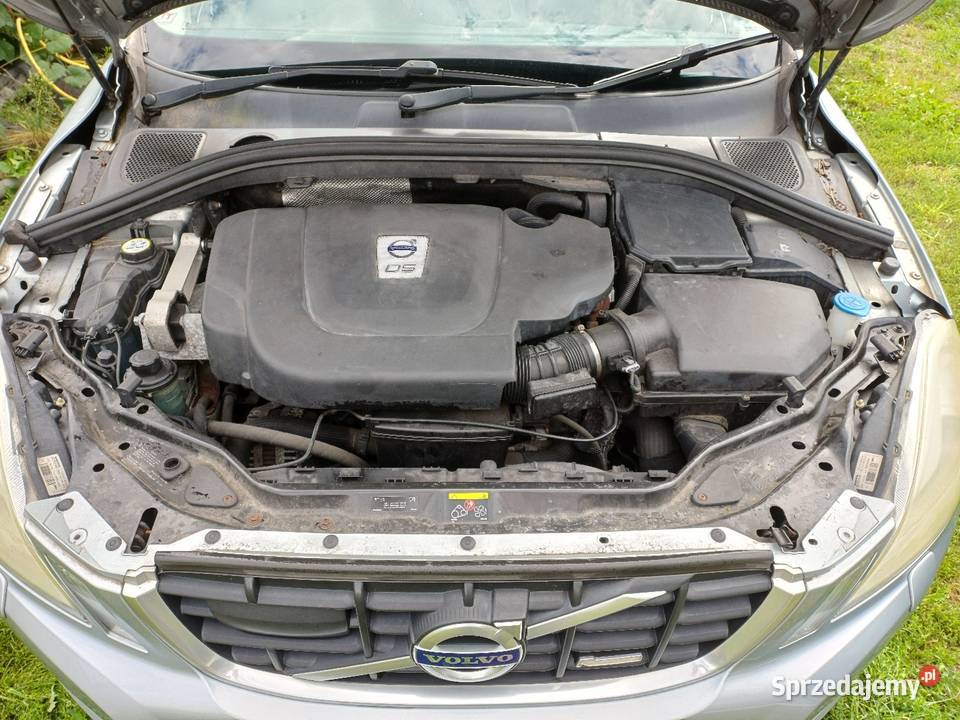 Volvo XC60 R design 10r D5 205 manual 47746 SUV Łask