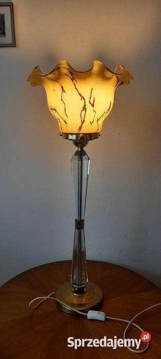 Piękna lampa na kryształowej kolumnie Skierniewice