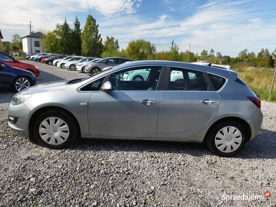 Opel Astra j 14 16v klima pdc kamera navi stan Częstochowa