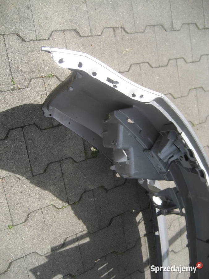 SKODA OCTAVIA 5E0 III 3 ZDERZAK PRZEDNI GRILL Rakoniewice sprzedam
