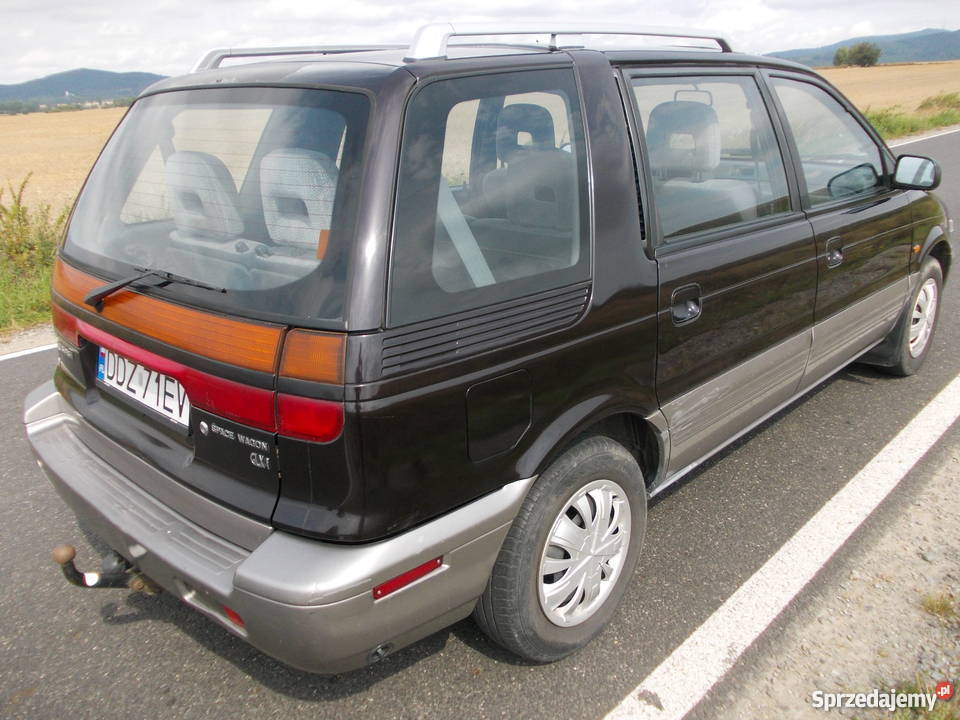 MITSUBISHI SPACE WAGON 20 VAN BENZYNALPG dolnośląskie Uciechów