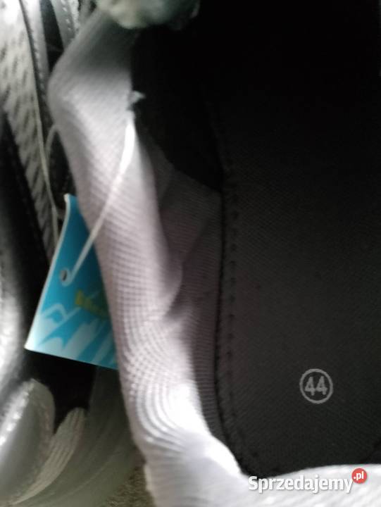 Buty sportowe Baolikang w rozmiarze 44