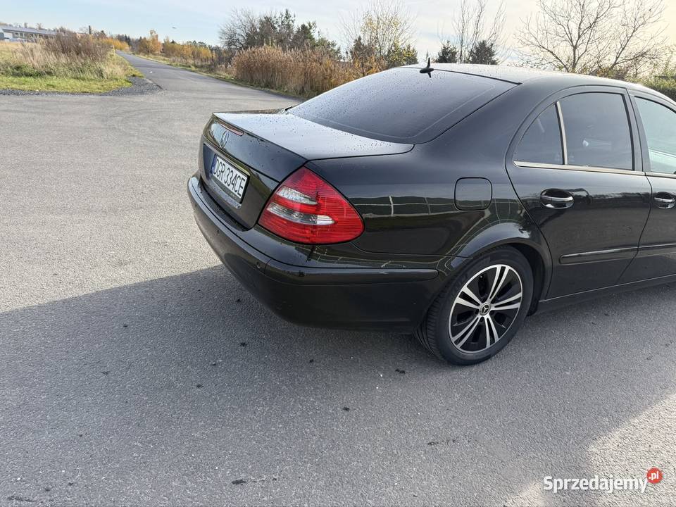 Mercedes W211 320 r6 lakier metallic Góra