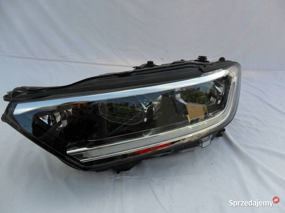 REFLEKTOR PRZÓD STRONA LEWA VOLKSWAGEN TROC Nowy Tomyśl