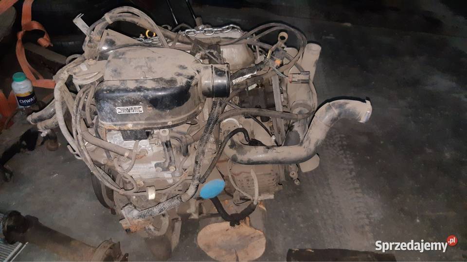 Silnik Nissan D21 KingCab 24 benzyna terenowe Silniki kompletne Dzierżoniów