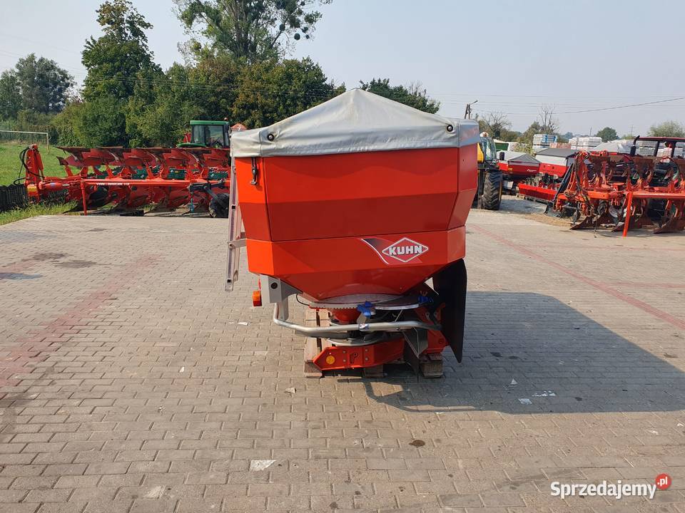 Rozsiewacz KUHN AXIS 301 K Krasnystaw
