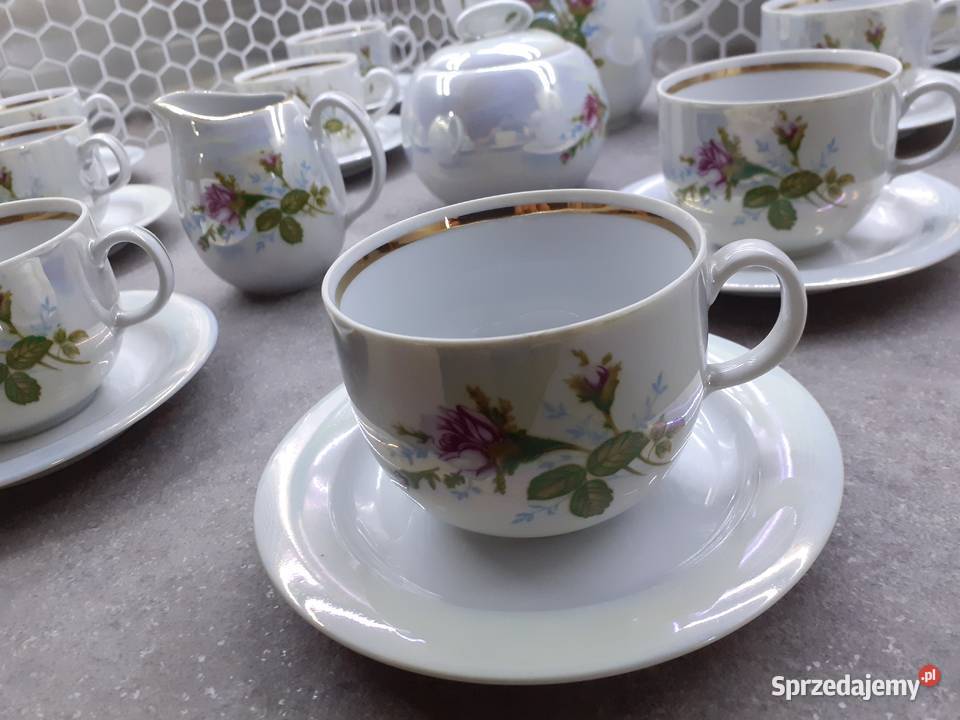 Zestaw porcelany na 12 osób Wałbrzych