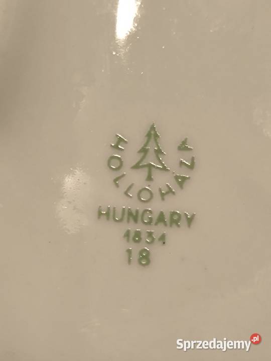 Porcelanowa figurka owczarek niemiecki Hollohazi