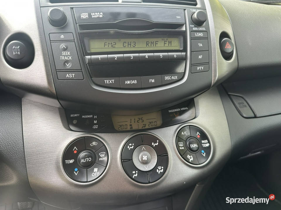 Toyota RAV4 Toyota RAV4 4x4 22D 2011 Bogata Gostyń