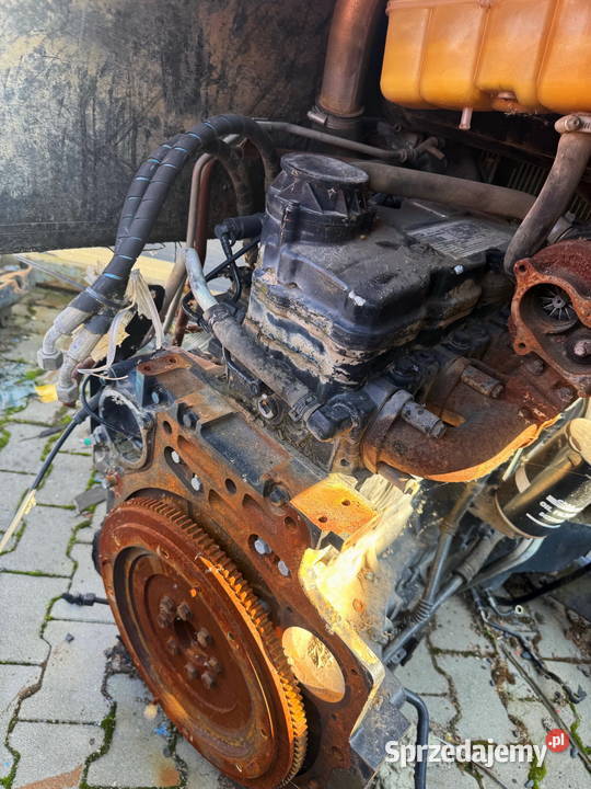 silnik CNH Iveco 4 cylindry Turbo 2006 ciągnik Działoszyn