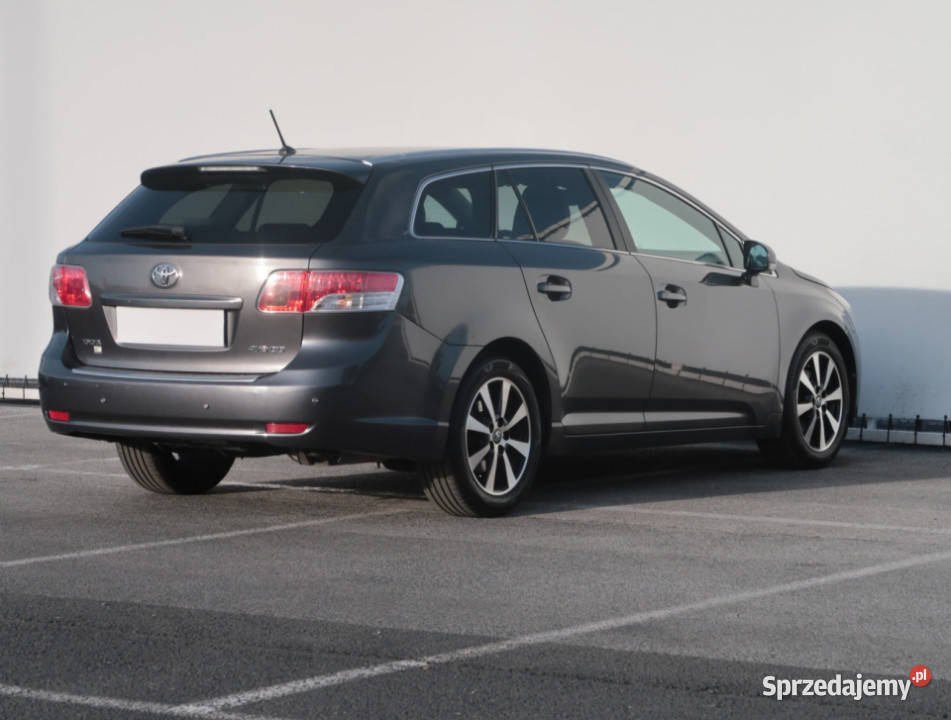 Toyota Avensis 20 Valvematic isofix Lublin