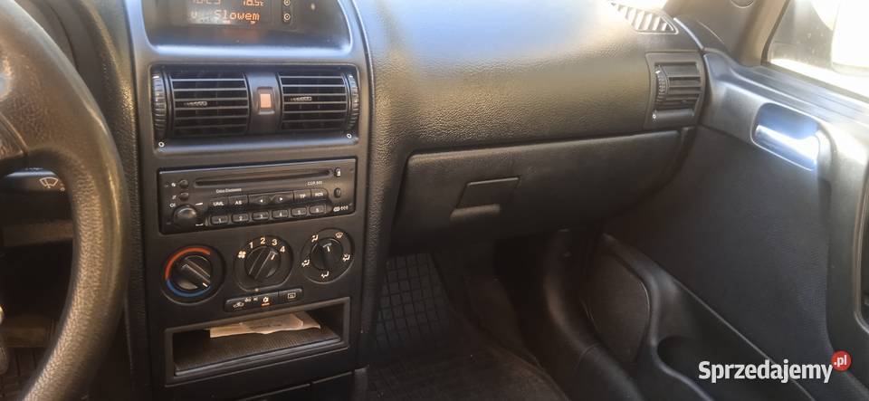 Opel Astra pierwszego posiadacza świeże OC i 2000cm3 kujawsko-pomorskie Waganiec