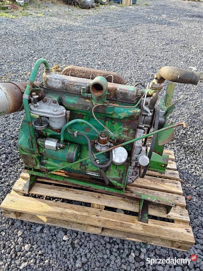 Silnik John Deere 4 cylindry
