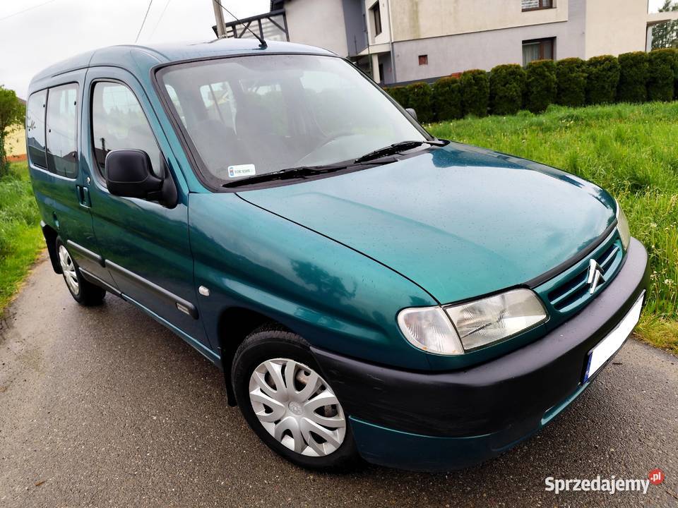 Citroen Berlingo 20 HDI 2001 Osobowe 2xkoła Rok produkcji 2001 sprzedam