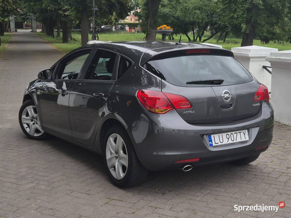 Opel Astra J 14 T Turbo 140 Hatchback 2011r sprzedam
