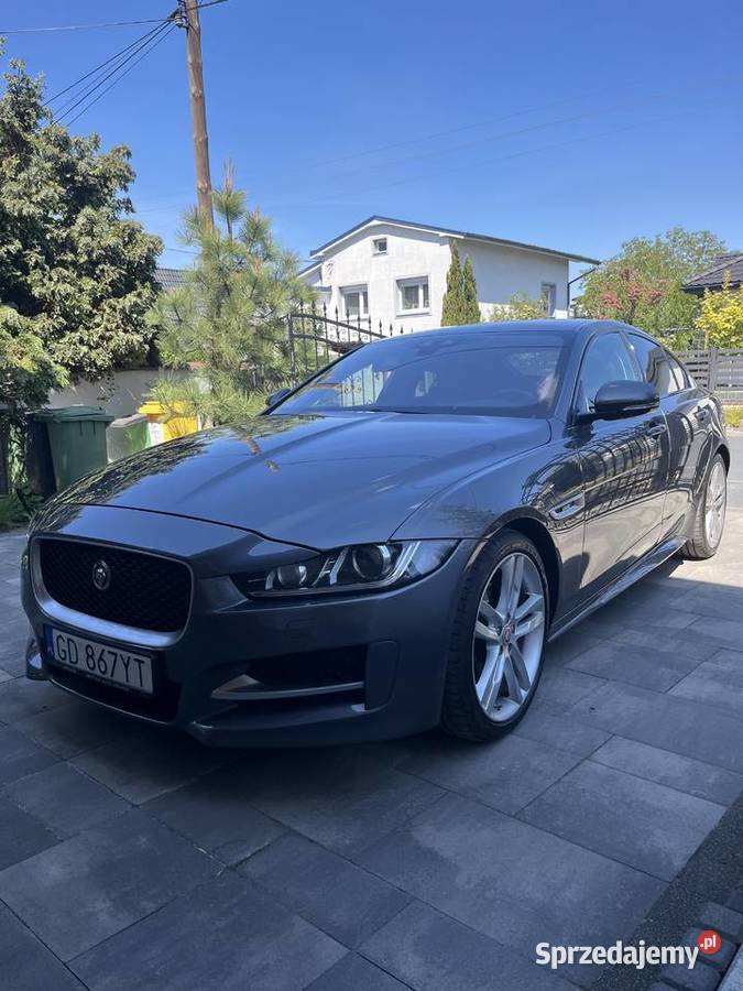Jaguar XE RSport Modrzyca