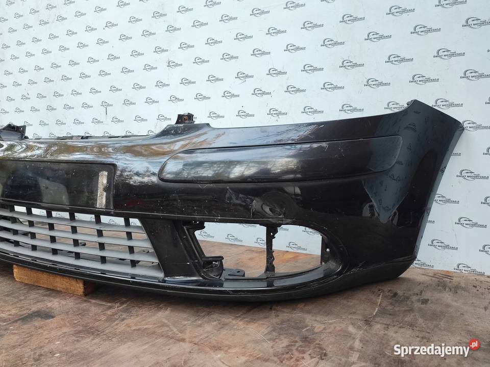 GOLF V zderzak przód