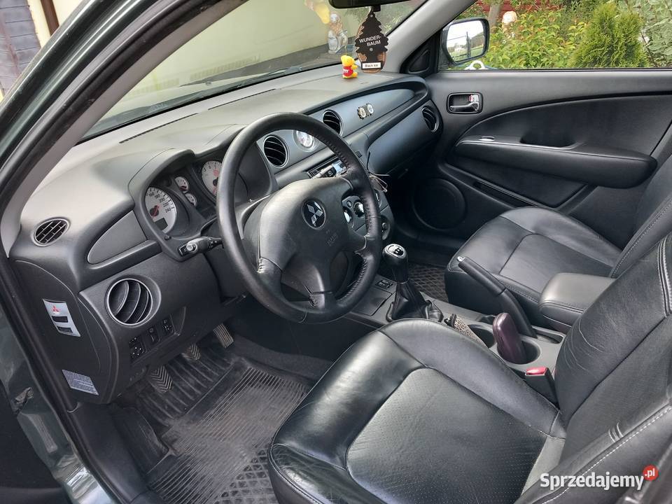Sprzedam Mitsubishi Qutlander I Outlander Brójce