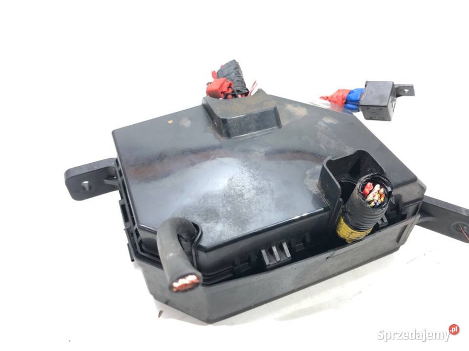 SKRZYNKA BEZPIECZNIKÓW HYUNDAI TUCSON SUV 20 141 Skrzynki bezpieczników