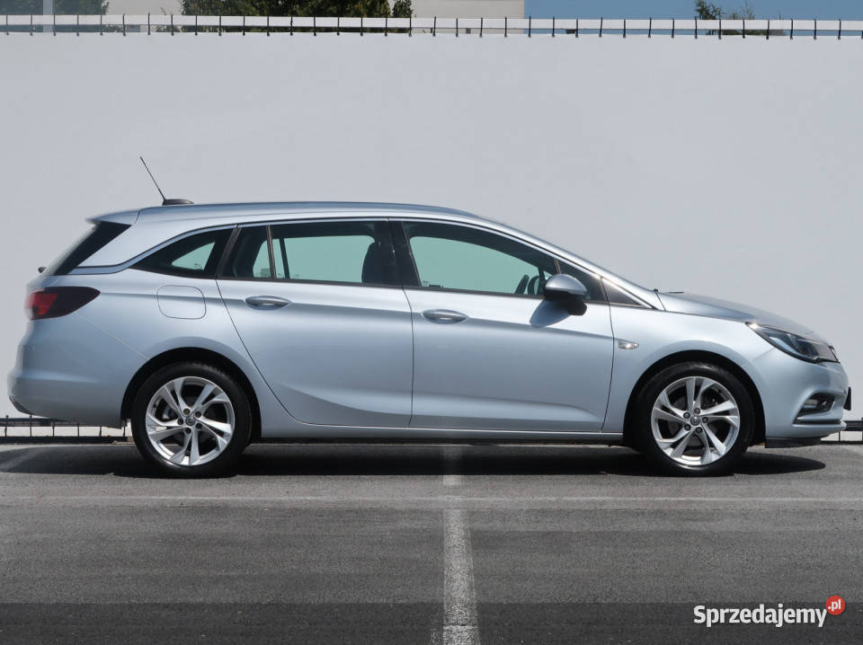 Opel Astra 14 T Lublin