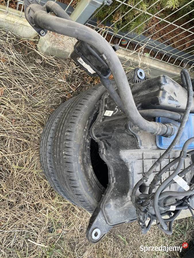 audi a4b9 20 tdi zbiornik adblue z wiązką kpl osobowe