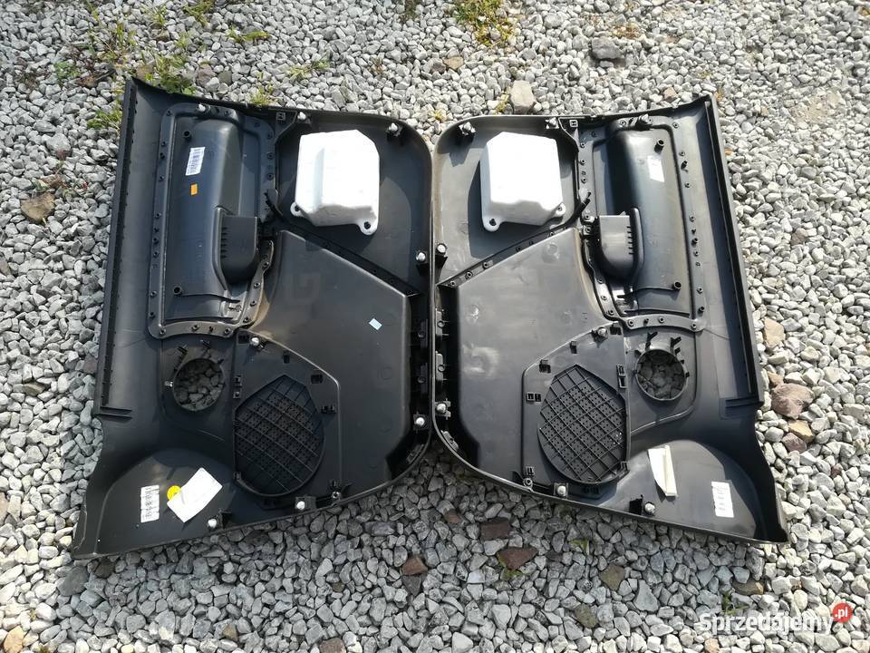 Boczek boczki tapicerka drzwi lewych prawych Sukmanie