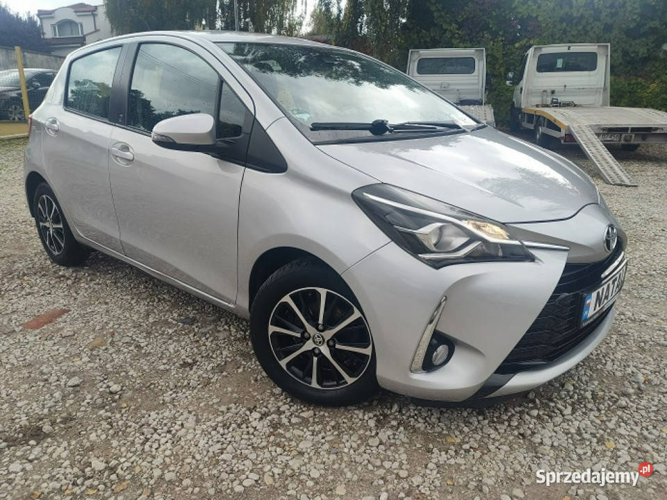 Toyota Yaris 61000 Bogata wersja III 20112019 światła do jazdy dziennej kujawsko-pomorskie Bydgoszcz sprzedam