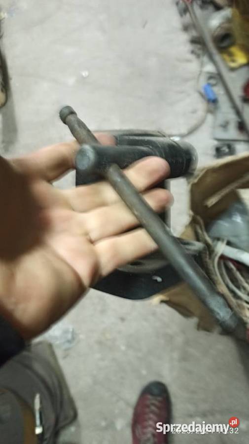 stopa żeliwna do mocowania mechanizmu posuwu do lubuskie Kłodawa