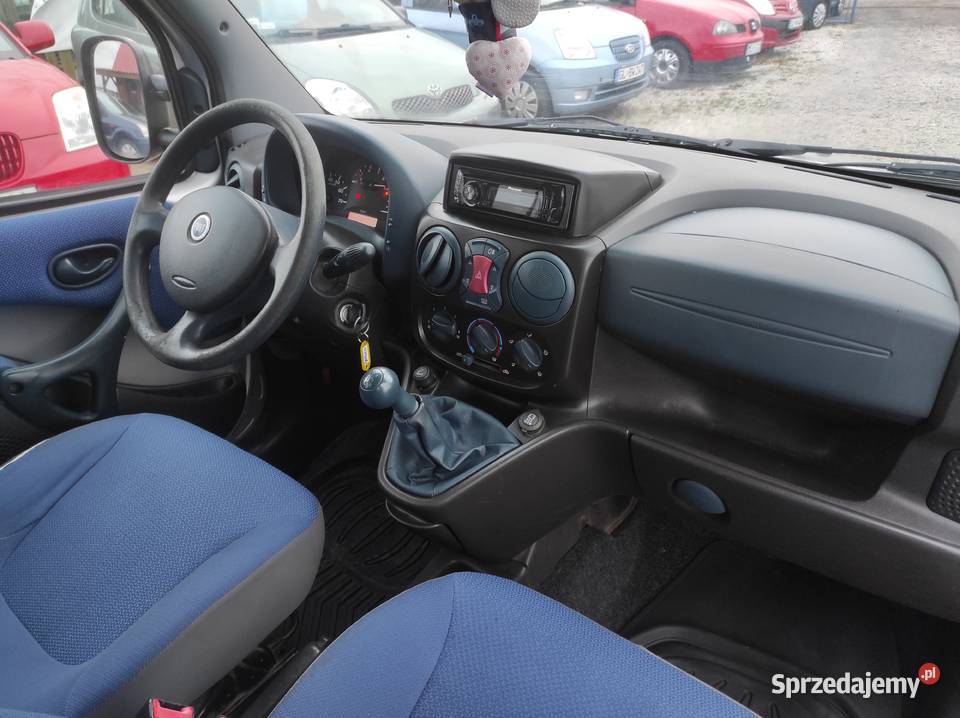 FIAT DOBLO 5 osobowy