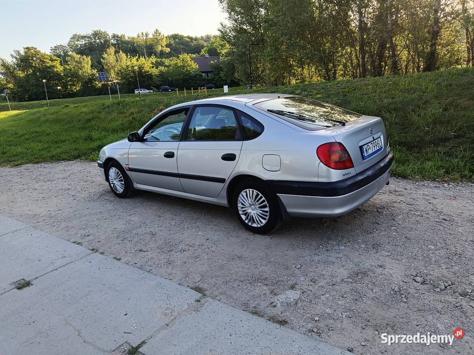 Toyota Avensis 18 gaz LPG długie opłaty Płock sprzedam