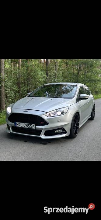 Ford Focus ST światła LED Niwiska