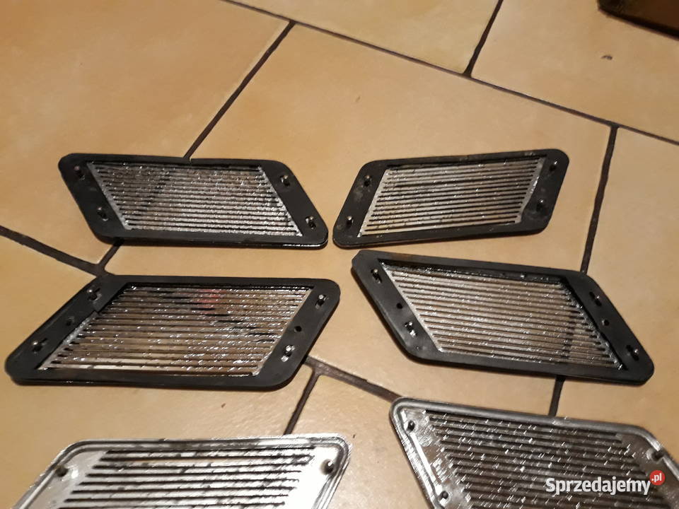 Wloty powietrza chrom Fiat125p 6774r Leszno