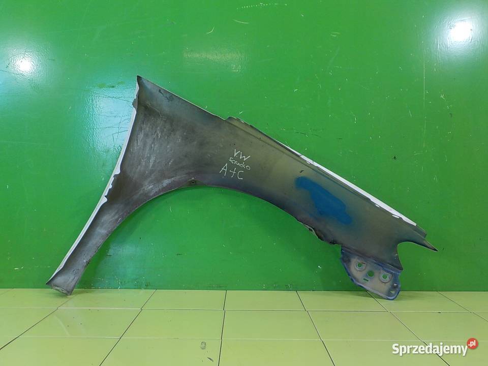 VW SCIROCCO 14 TSI 11r HB 3D blotnik lewy przod osobowe Suków