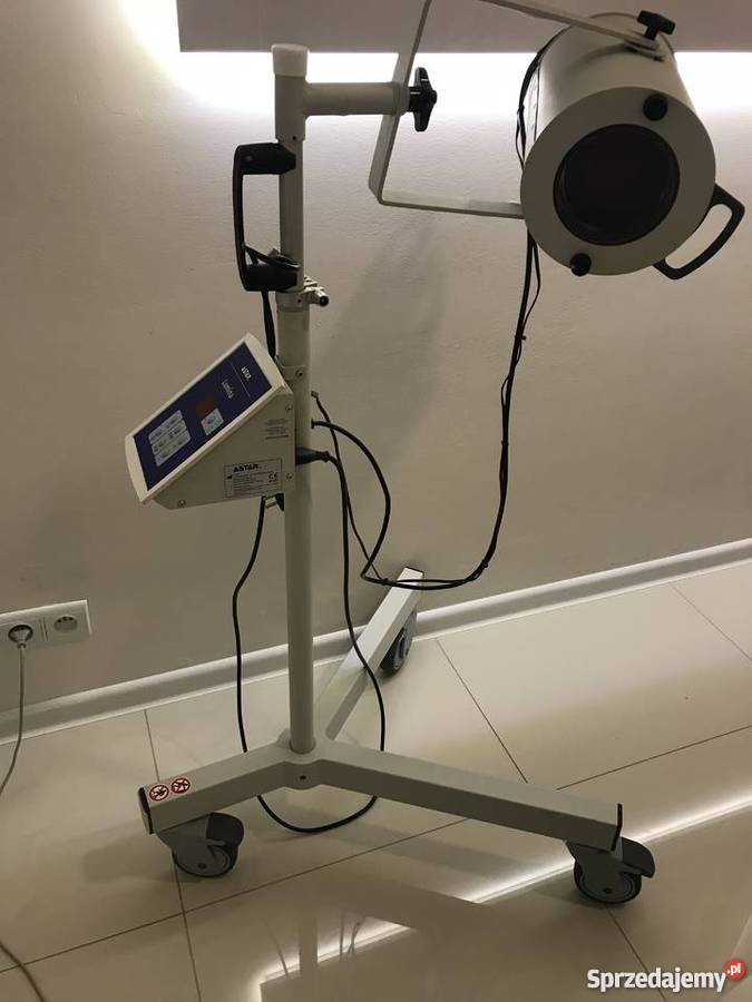 sprzedam uzywaną lampę sollux astar