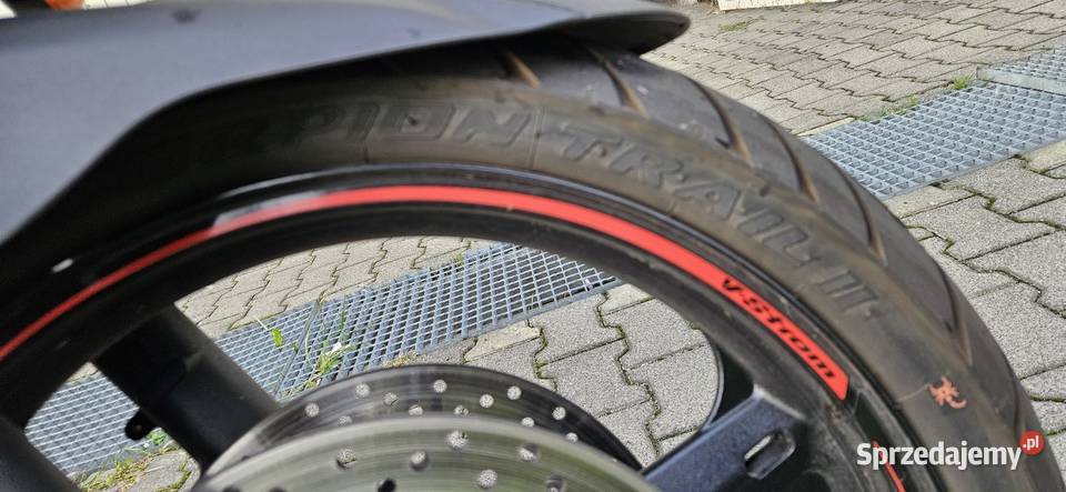 Motocykl Suzuki VStrom DL 650 ABS rocznik 2014 kupiony w polskim salonie Tychy