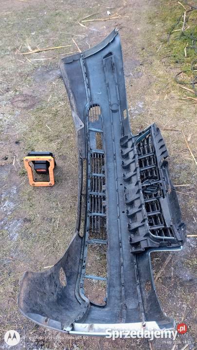 Zderzak przedni Passat B5 wersja spryski lamp Lubin