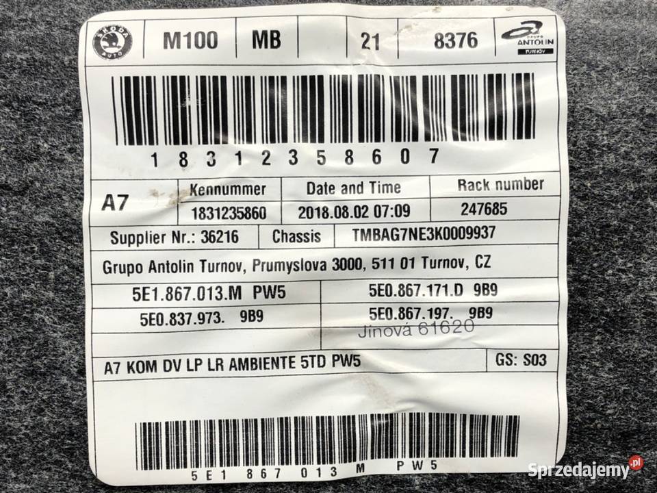 BOCZEK DRZWI LEWY PRZÓD SKODA OCTAVIA III